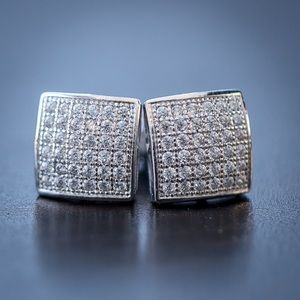 Men’s White Gold Square Stud Earrings